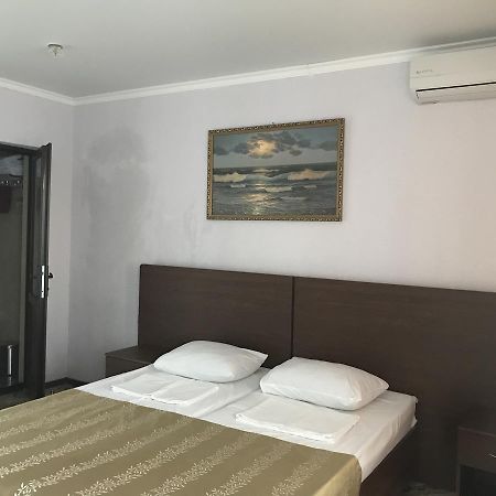 Apra Hotel Lidzava Esterno foto